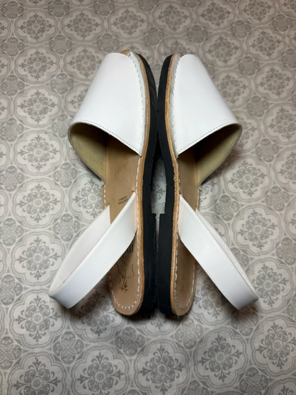 MIBO AVARCAS WHITE MENORCAN SANDALS SiZe 33 = US 1.5Y or US 2Y
